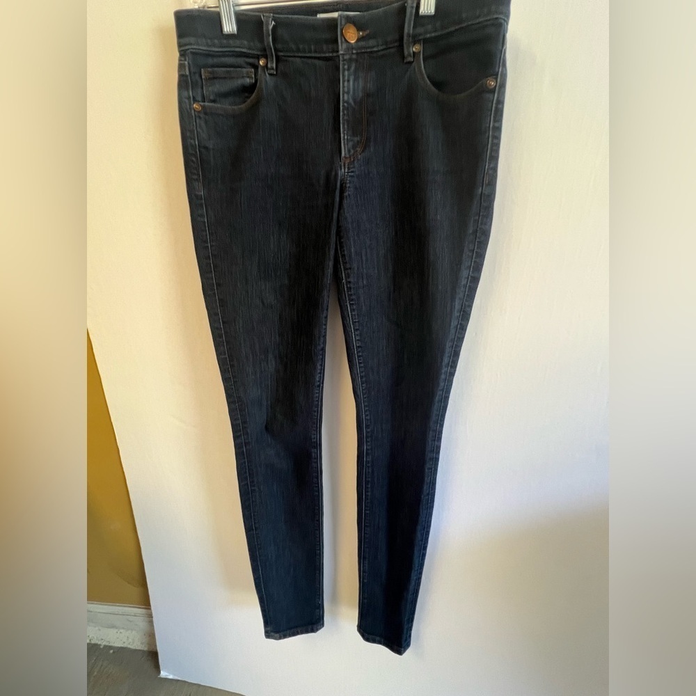 ANN TAYLOR LOFT STRETCH DARK BLUE JEANS 
SIZE 28/6